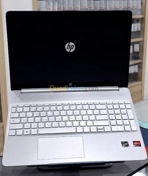 Pavilion 15 Silver — 15,6" FHD, Ryzen 7
